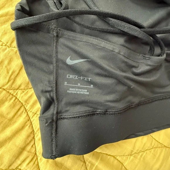 Nike Black Women's Sports BraTop - Picture 5 of 5